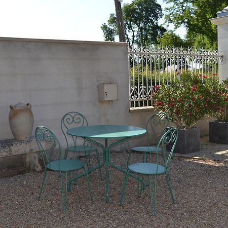 Les Chambres D Hotes Du Lavoir Restigné Eksteriør bilde